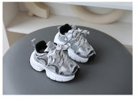 Nuevas zapatillas de cuero para niños y niñas, zapatos medianos antideslizantes, informales de suela suave - details 13