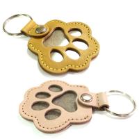 Llavero divertido y bonito con garra de gato, bolsa de almacenamiento de pelo de mascota creativa, llavero de cuero PU, colgante de pata de perro, bolsa colgante - details 4