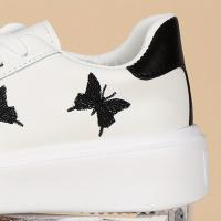Calzado deportivo informal para mujer, zapatillas para patinar con mariposas bordadas, suela gruesa y cordones - details 5
