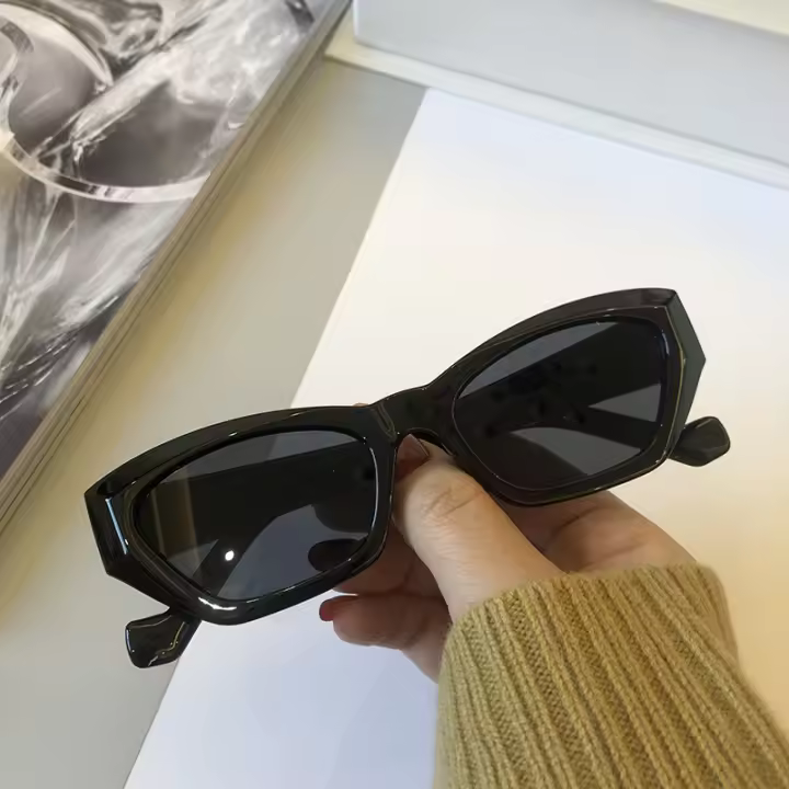 Gafas de sol de montura pequeña personalizadas gafas de sol de ojo de gato de moda para mujer gafas versátiles retro - 1