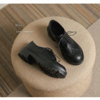 Zapatos de mujer huecos de cabeza redonda con cordones delanteros versátiles antideslizantes de suela gruesa de cuero suave - details 17