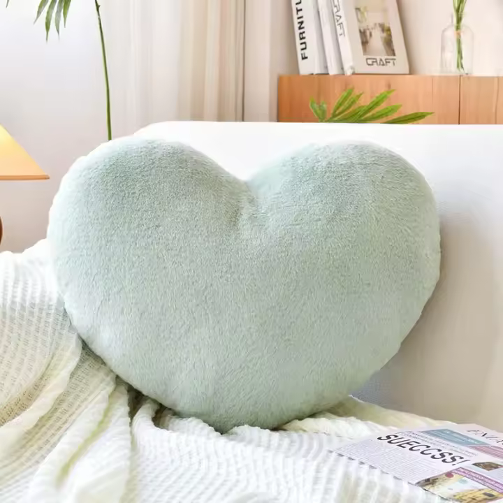 Almohada decorativa de piel de conejo de imitación, cojín esponjoso con forma de corazón, de felpa de 12/17 pulgadas, regalos para el Día de San Valentín - 1