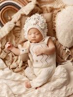 Conjunto de Fotografía de Recién Nacido Estilo Nórdico Mono de Punto con Sombrero de Flor de Crochet Estudio de Fotografía de Bebé con Muñeca Arcoíris - details 1