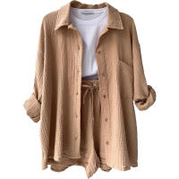 Conjunto de dos piezas para mujer, camisa de manga larga con cuello vuelto de tela arrugada, pantalones cortos con cordón de cintura alta, moda informal de talla grande - details 12
