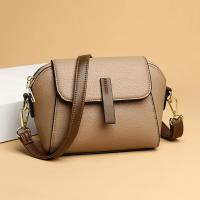 Bolso De Hombro Casual En Cuero PU Para Mujer Color Sólido Bolso Cruzado Con Cierre De Hebilla Y Cremallera - details 5