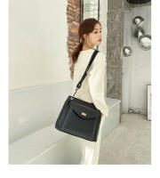 Bolso de hombro de gran capacidad con textura de alta calidad para mujer, nueva moda, con cadena INS multifuncional, adecuado para mujer - details 6