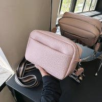 Bandolera de Color liso para mujer, bolso de hombro ancho con correa, cuadrado pequeño, Retro, informal, sencillo, 2023 - details 16