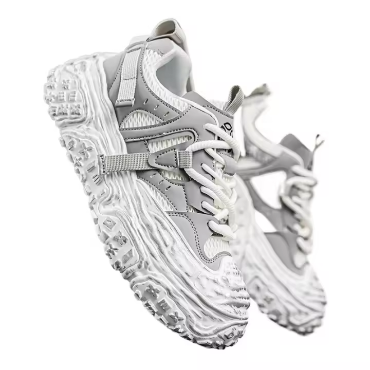 Hombres 2025 primavera y verano nueva malla de moda transpirable deportes ligeros suela suave papá popular versátil zapatos casuales. - 1