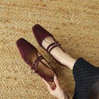 Retro cordero flip interior que aumenta los zapatos individuales, nueva hebilla cruzada de cabeza cuadrada con tamaño de tacón de cuña zapatos de mujer. - details 9