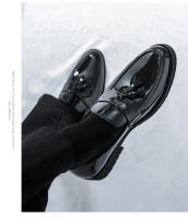 Zapatos de cuero de negocios de color sólido, mocasines brillantes de moda para hombres, la versión coreana es simple. - details 9