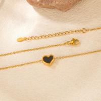 Collar de corazón negro de moda para mujer: cadena de clavícula minimalista de acero inoxidable en estilo europeo - details 4