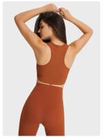 Sujetador deportivo de yoga para mujer SHINBENE con cuello alto y diseño de costilla para gimnasio y entrenamiento tipo Racerback con built in bra - details 16