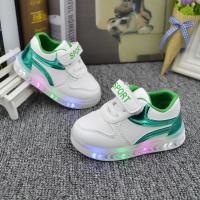 Zapatillas deportivas con luces LED para niños y niñas, zapatos para correr, zapatillas de Velcro antideslizantes luminosas para exteriores - details 5