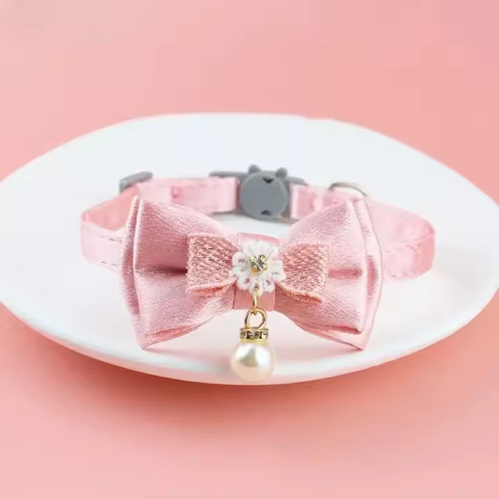 Collar para mascotas, lazo de encaje rosa, cuentas colgantes, gargantilla para gatos, campana, suministros para perros y gatos, accesorios para mascotas, productos para perros y gatos - 1