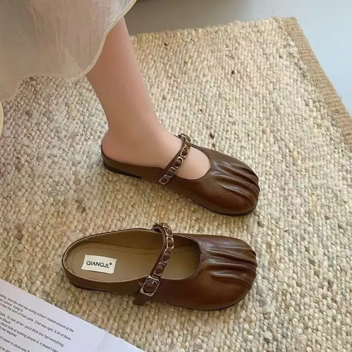 Baotou zapatillas mujer, primavera y verano nueva moda de un pedal desgaste exterior medio arrastre casual zapatos de mujer sandalias modelos versátiles - 1