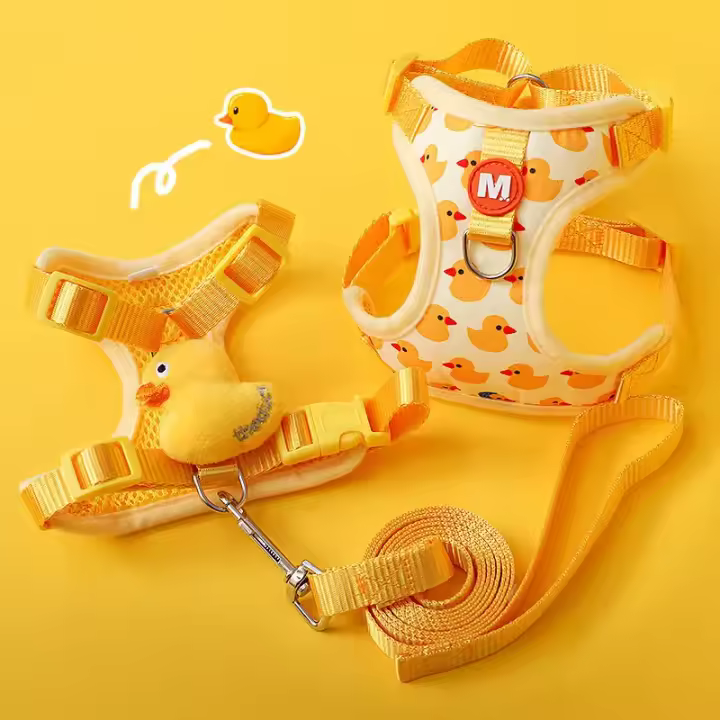 Conjunto de arneses y correas de patito de dibujos animados Correa de cuello ajustable para cachorros Chaleco para mascotas - 1
