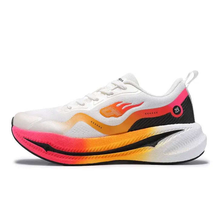 Moda versátil, ligera, zapatos casuales, tablero de carbono, par, zapatillas para correr que absorben los golpes. - 1