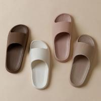 Zapatillas de mujer a la moda, Sandalias planas de verano, zapatillas de baño ligeras de EVA para el hogar, tobogán de interior para masaje para parejas, zapato de ducha 2024 - details 13
