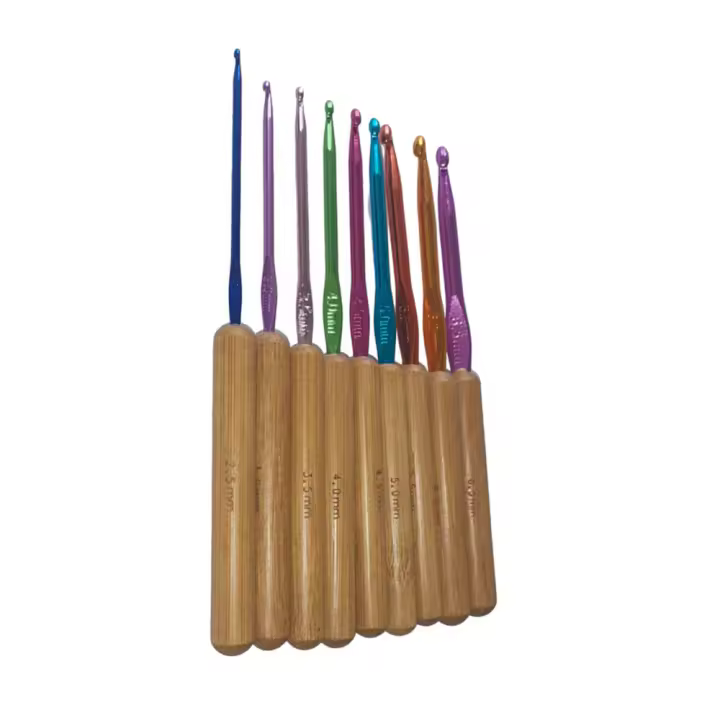 Agujas de Crochet de Mano para Costura Kit de 9 Piezas con Mango de Madera y Agujas de Aluminio para Tejer y Brujar Herramientas de Costura Pelucas y Accesorios - 1