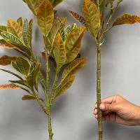 Ramas artificiales de plantas tropicales grandes, hojas de magnolia falsas, ramas de árbol de banyan de plástico para el jardín y la fiesta del hogar - details 9
