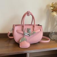 Bolsa de sillín portátil simple para mujer 2025 nueva bolsa de mensajero de hombro de tendencia de moda de estilo extranjero - details 7