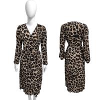 Vestido irregular de punto con tirantes de cintura alta y gasa con cuello en V y estampado de leopardo - details 18