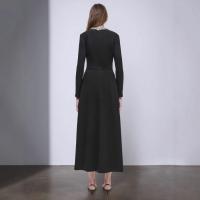 Elegante Vestido Plisado con Cuello Redondo Diseño de Contraste de Negro y Blanco - details 3