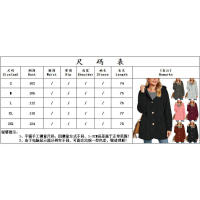 Chaqueta casual con botones de bolsillo y capucha polar para mujer - details 0