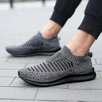 Zapatos informales transpirables para hombre, zapatos ligeros para caminar al aire libre, zapatillas antideslizantes para hombre, zapatos planos vulcanizados sin cordones 2023 - details 6