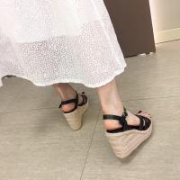 Sandalias de plataforma de gran tamaño con tacón de cuña, estilo nuevo de verano 2025, zapatos romanos de suela gruesa que realzan la altura para mujer - details 8