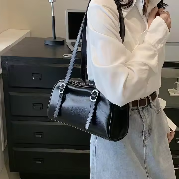 Bolsos de hombro verdes para ir al trabajo para mujer, bolsos de diseñador de lujo, bolso informal de Color puro, bolso con almohada de gran capacidad para axila 2024 - 1