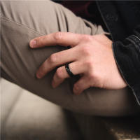Tigrade-Anillo de cerámica cepillada para hombre y mujer sortija de boda color negro mate talla grande 4/6/8mm de ancho - details 9