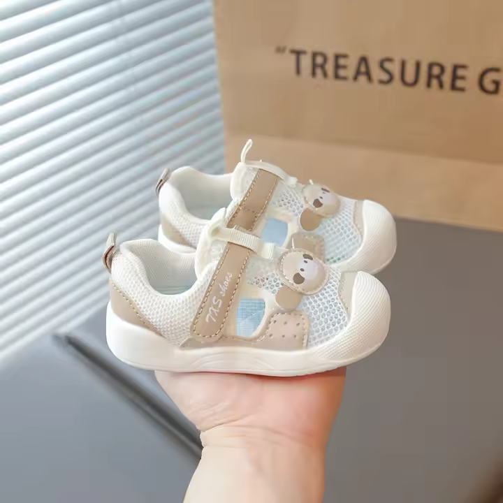 2025 nuevo lindo bebé de dibujos animados zapatos de niño ahuecado bebé niña zapatos de interior niño tesoro zapatos deportivos - 1