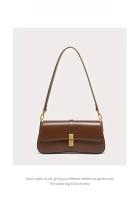 Bolso baguette elegante para mujer - Bolso bandolera desmontable elegante con cierre en tono dorado, marrón/negro, versátil para uso diario, accesorio elegante, artesanía de alta calidad - details 17
