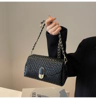 Elegante bolso cruzado tejido negro para mujer: bolso de hombro versátil con correa desmontable, cierre de cremallera y herrajes en tono dorado, perfecto para atuendos informales o formales - details 15