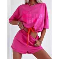 2025 Conjunto deportivo de dos piezas de moda europea y americana de primavera y verano, top de manga corta con estampado de letras y conjunto de pantalones cortos - details 2