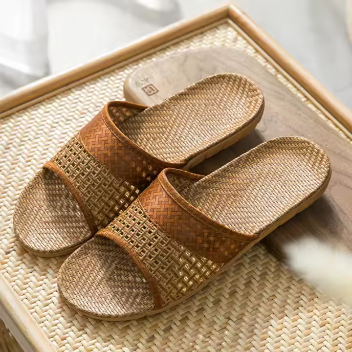 Zapatillas de casa de primavera y verano para hombre Sandalias transpirables de interior con suela blanda - 1