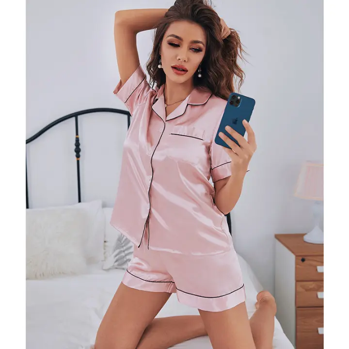 Conjunto de pijamas de satén para mujer, Tops y pantalones cortos con botones, traje de pijama de 2 piezas, ropa de dormir para mujer, ropa de descanso para verano - 1