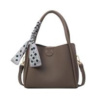 Bolso de mano de cesta de verduras popular de este año para mujer 2025 nuevo bolso de cubo de cuero suave bolso de mensajero de hombro de viajero - details 3