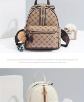 Mochila con estampado de letras para mujer, morral informal de cuero PU para viaje al aire libre - details 3