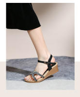 Nuevas sandalias de moda con diamantes de imitación, versión coreana, plataforma y tacón de cuña para mujer - details 32