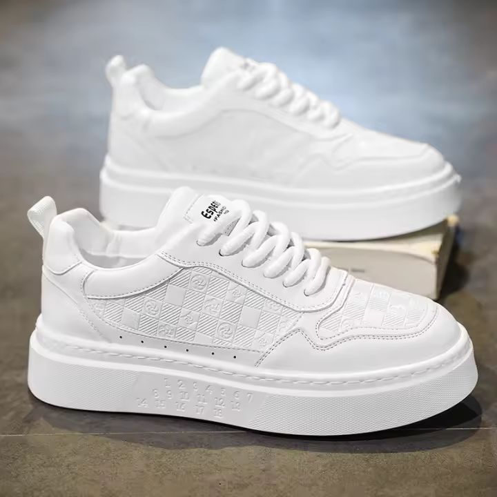 Zapatos blancos combinables de estilo coreano para hombre, zapatillas de deporte informales ligeras con cordones, primavera 2025 - 1