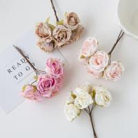 Mini ramo de flores artificiales para boda, 12 piezas, corona de recortes para decoración navideña del hogar, accesorios para vacaciones, rosa de té de seda - details 3