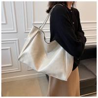 Bolso de mano para mujer, bolsa para axila a la moda, bolso de hombro de cuero Pu suave de gran capacidad, bolso cruzado Retro, bolsos de cubo portátiles informales - details 12