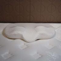 Almohada de espuma viscoelástica ajustable para el contorno del cuello para soporte ortopédico y sueño - details 1