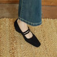 Retro cordero flip interior que aumenta los zapatos individuales, nueva hebilla cruzada de cabeza cuadrada con tamaño de tacón de cuña zapatos de mujer. - details 22