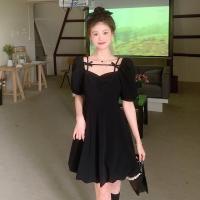 Vestido negro adelgazante con manga acampanada, vestido corto ceñido con un hombro y cintura, para ir al trabajo, temporada de verano, manga corta, Color puro - details 8