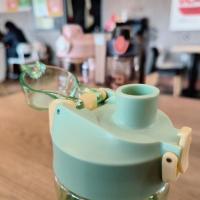 Botella de agua deportiva para PC, tipo botón, gran capacidad, taza de plástico colorida, a prueba de fugas, hervidor para deportes al aire libre, escuela - details 8