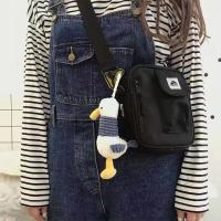 LLavero de pato feo de peluche con dibujos animados, llavero suave de juguete para mujer y niña, colgante para bolso, coche, nuevo llavero de pato bonito para niños, regalo para niños - details 9