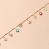 Collar con colgante de flor pintada con esmalte de goteo de temperamento para mujer, collar de lentejuelas de tubo recto con personalidad creativa - details 4